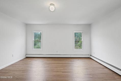 1166 Ny-143 Coeymans Hollow NY 12046