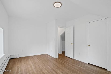1166 Ny-143 Coeymans Hollow NY 12046