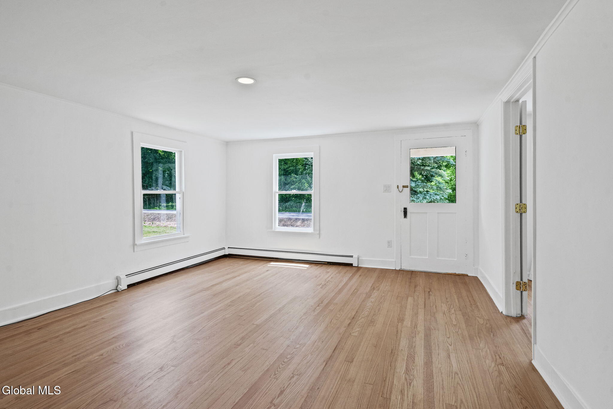 1166 Ny-143 Coeymans Hollow NY 12046