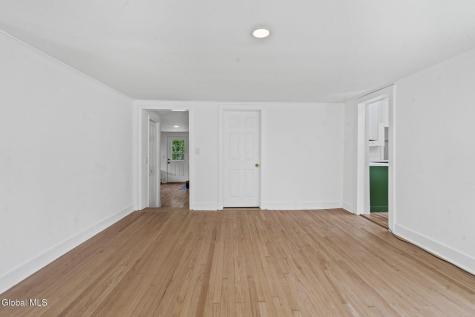1166 Ny-143 Coeymans Hollow NY 12046