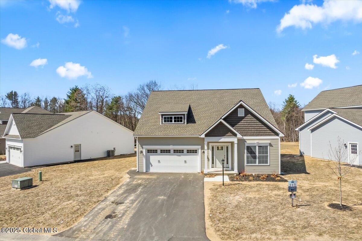 97 Lakepointe Way Saratoga Springs NY 12866