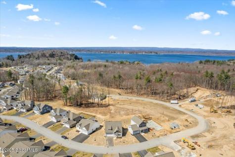 97 Lakepointe Way Saratoga Springs NY 12866