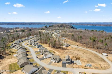 97 Lakepointe Way Saratoga Springs NY 12866