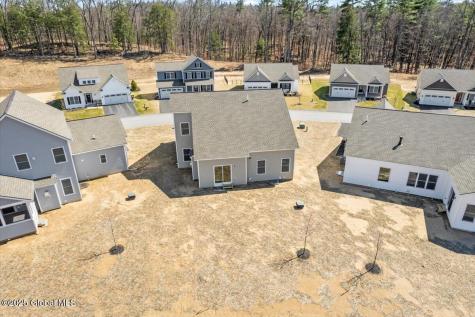 97 Lakepointe Way Saratoga Springs NY 12866