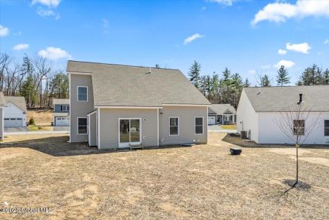 97 Lakepointe Way Saratoga Springs NY 12866
