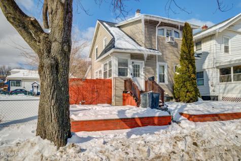 664 N Pearl Street Menands NY 12204