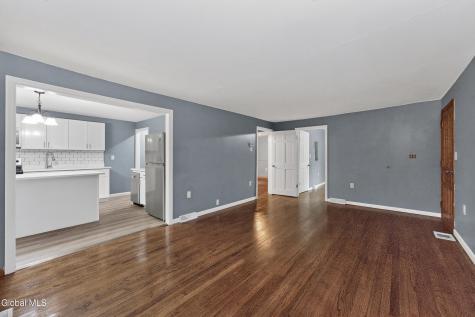 1135 Sacandaga Road Schenectady NY 12302