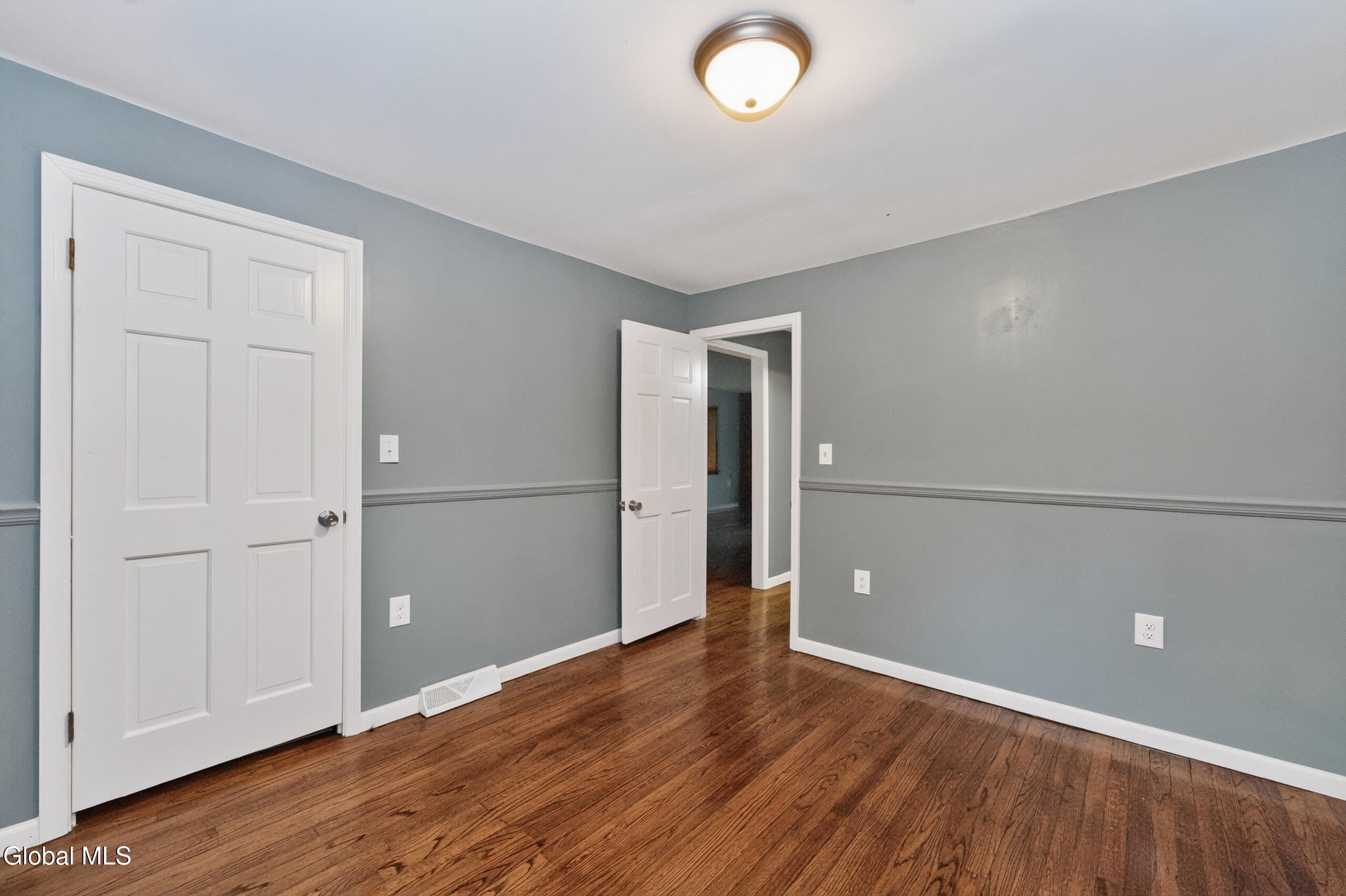 1135 Sacandaga Road Schenectady NY 12302