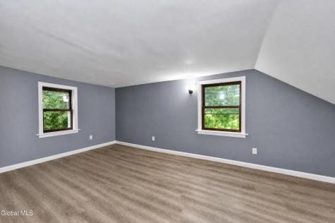 1135 Sacandaga Road Schenectady NY 12302