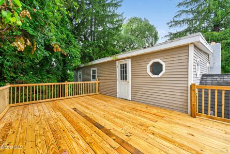 1135 Sacandaga Road Schenectady NY 12302