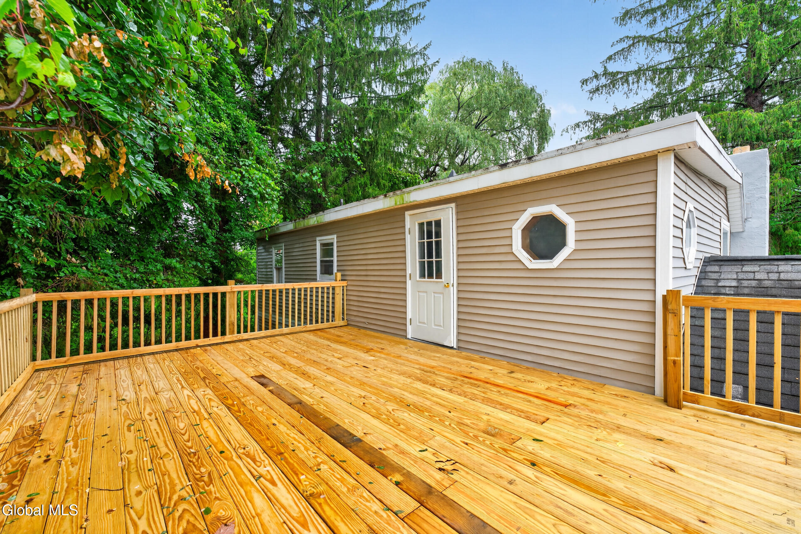 1135 Sacandaga Road Schenectady NY 12302