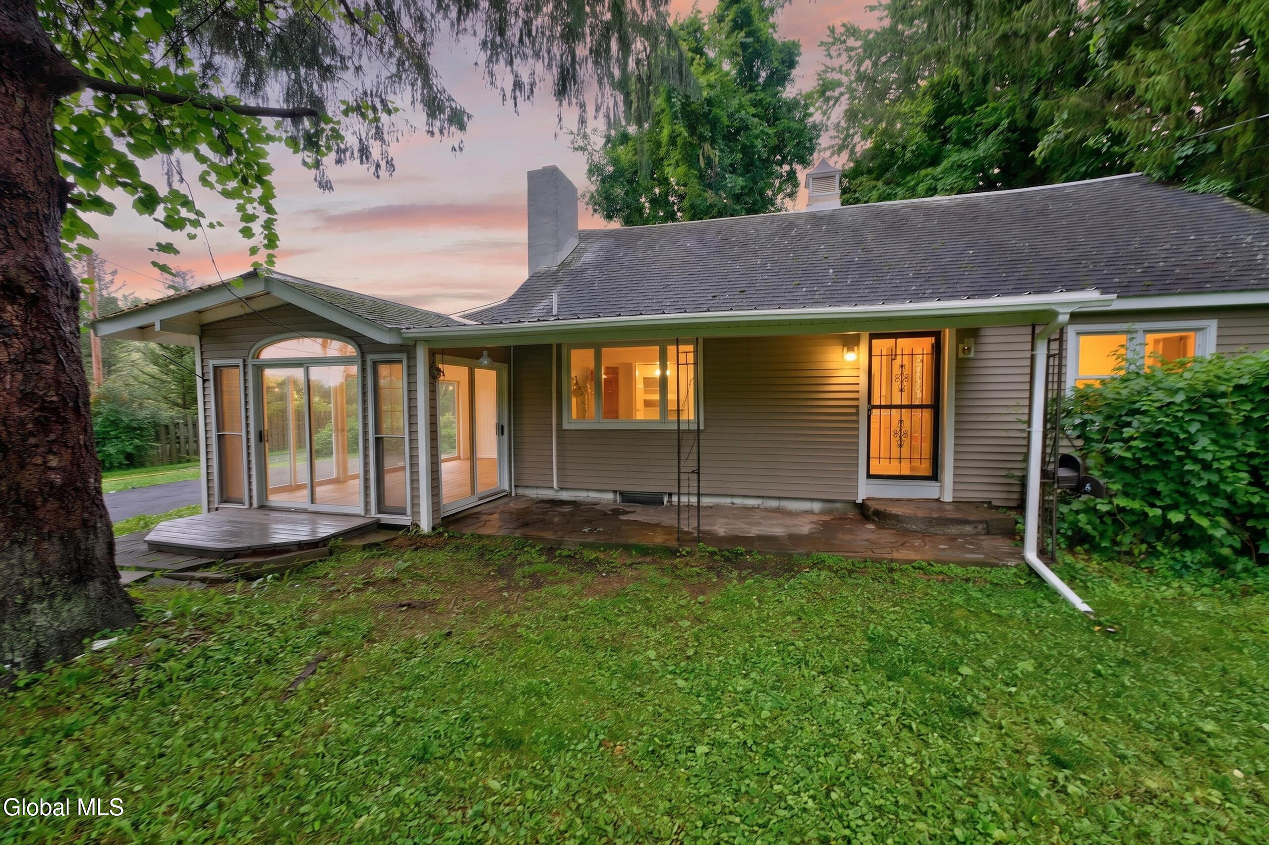 1135 Sacandaga Road Schenectady NY 12302