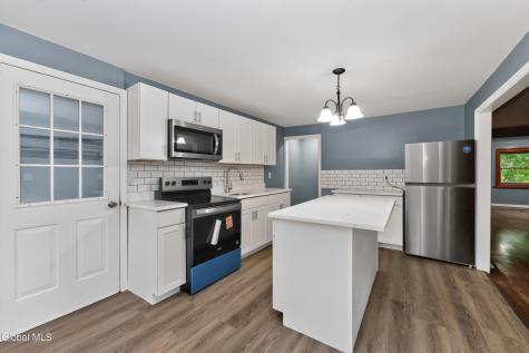 1135 Sacandaga Road Schenectady NY 12302