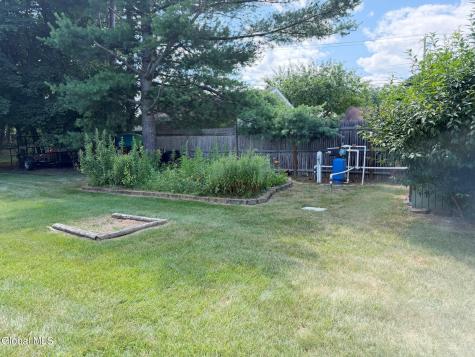 3008-3010 Sunset Lane Schenectady NY 12303
