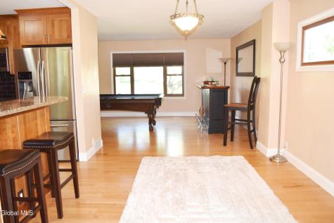 3008-3010 Sunset Lane Schenectady NY 12303