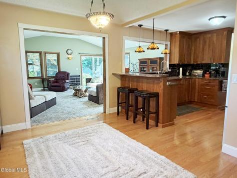 3008-3010 Sunset Lane Schenectady NY 12303
