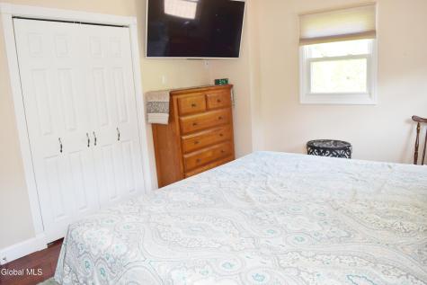 3008-3010 Sunset Lane Schenectady NY 12303