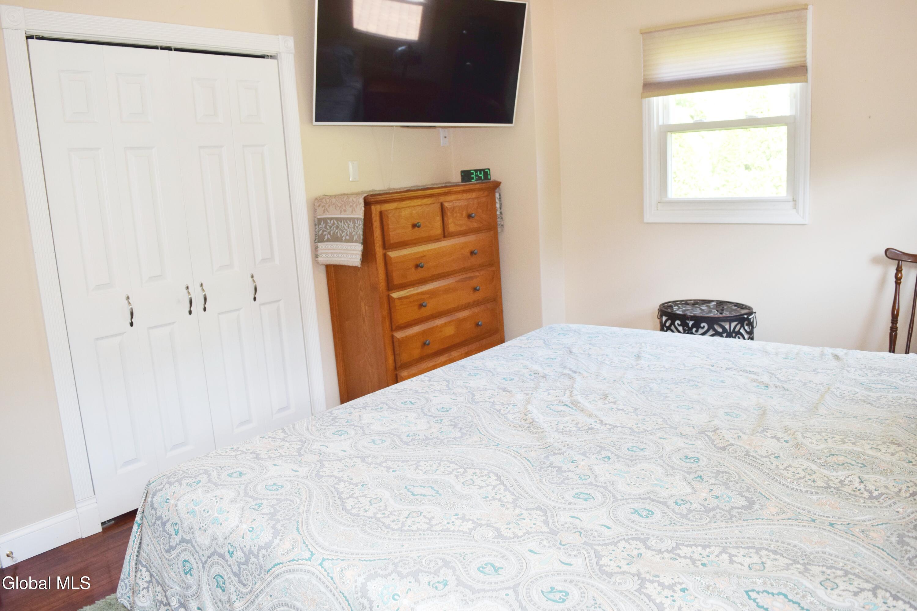 3008-3010 Sunset Lane Schenectady NY 12303