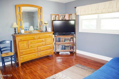 3008-3010 Sunset Lane Schenectady NY 12303