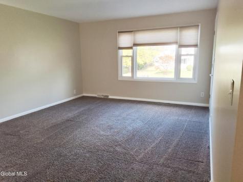 3008-3010 Sunset Lane Schenectady NY 12303