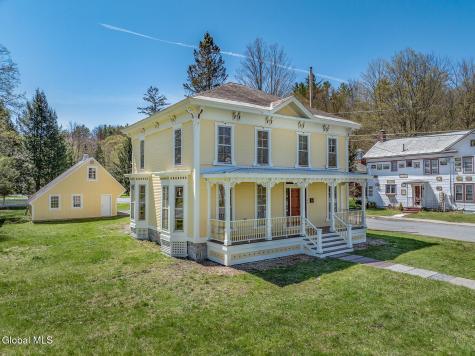 93 W Main Street Cambridge NY 12816
