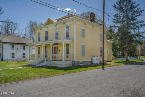 93 W Main Street Cambridge NY 12816