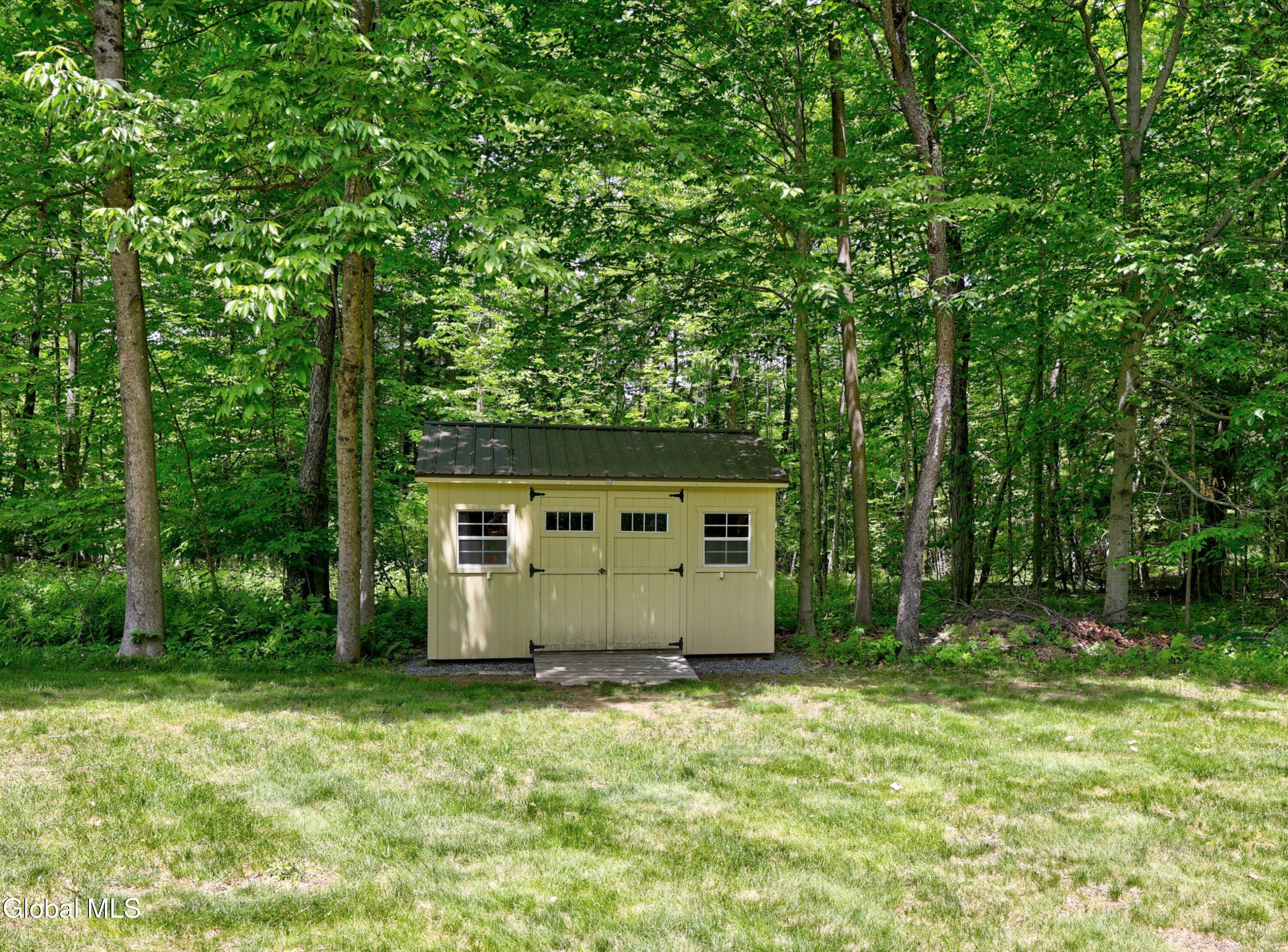 15 Staulters Farm Road Ballston Spa NY 12020