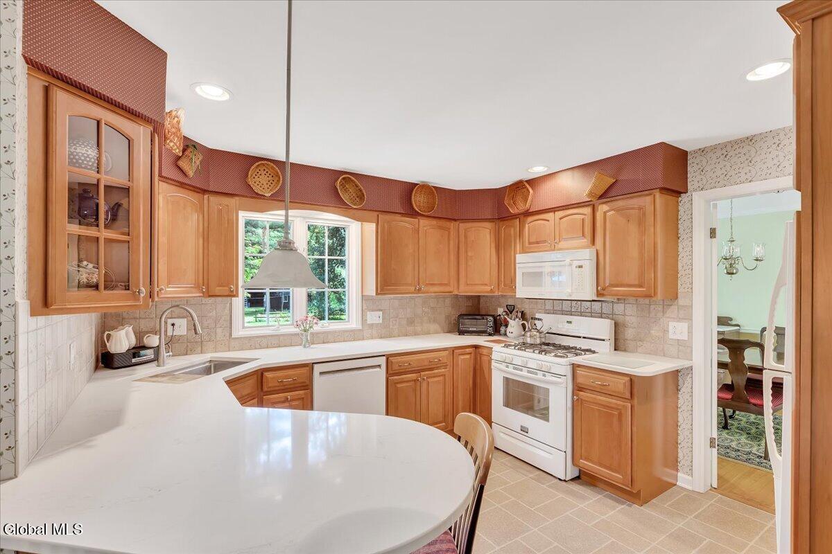 6 Nott Road Guilderland NY 12084