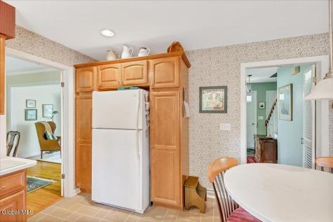 6 Nott Road Guilderland NY 12084