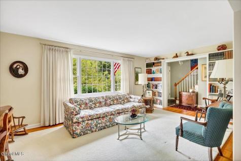6 Nott Road Guilderland NY 12084