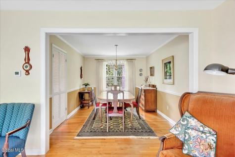 6 Nott Road Guilderland NY 12084