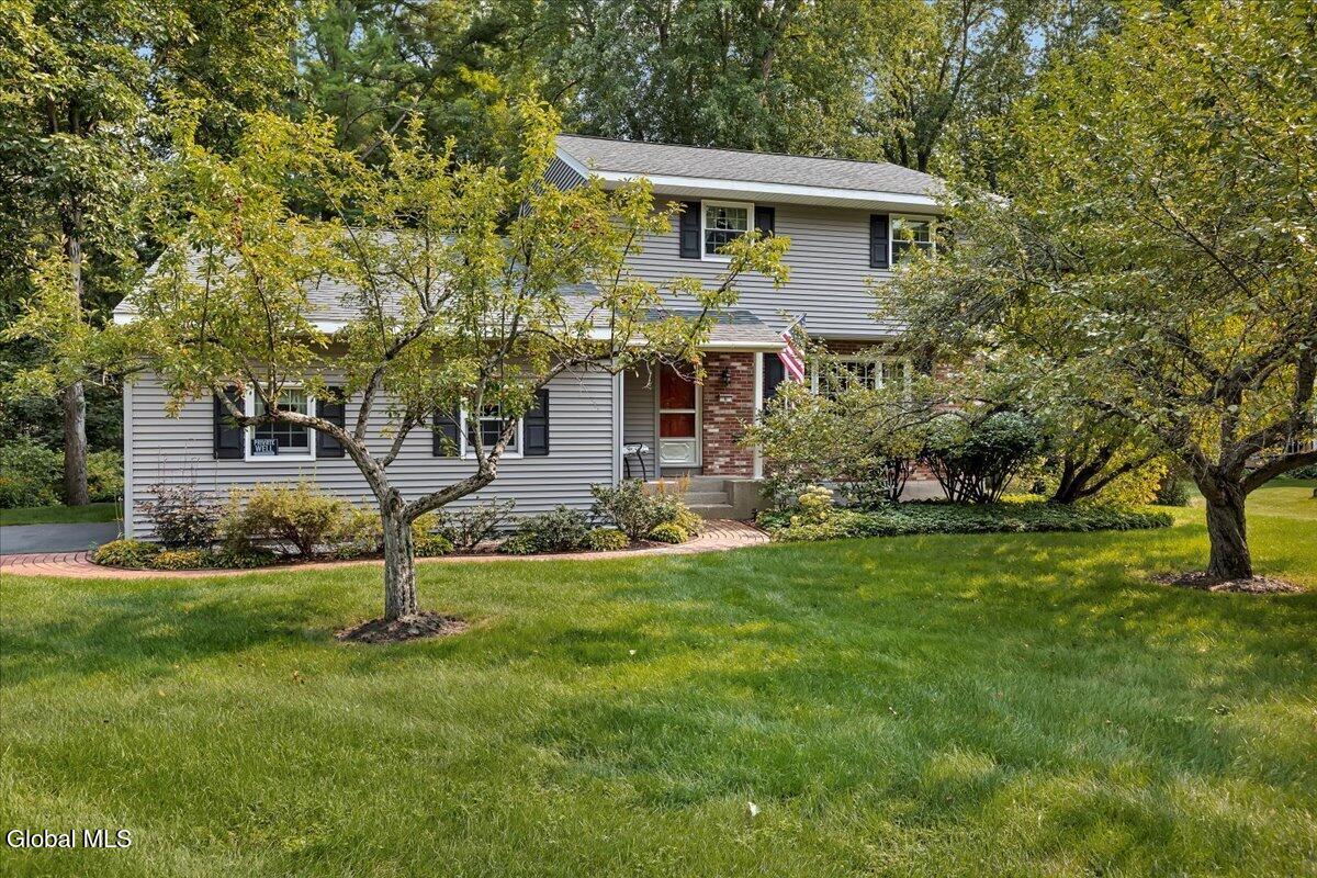 6 Nott Road Guilderland NY 12084
