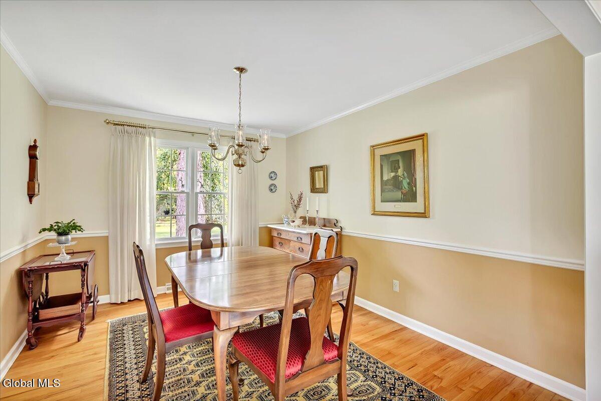6 Nott Road Guilderland NY 12084