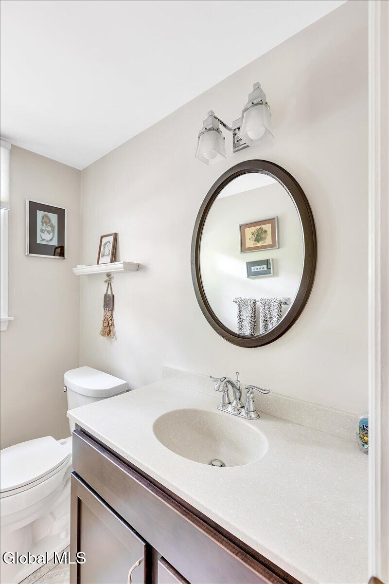 6 Nott Road Guilderland NY 12084