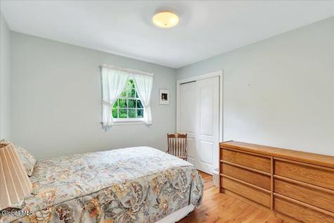 6 Nott Road Guilderland NY 12084
