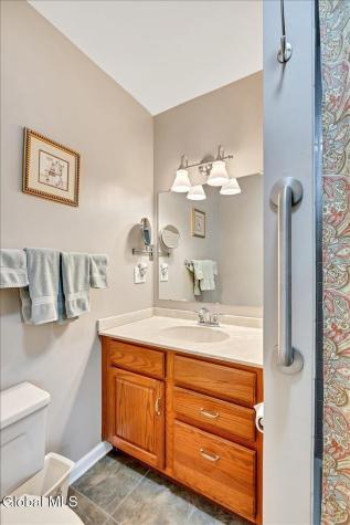 6 Nott Road Guilderland NY 12084