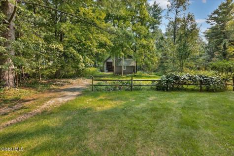 6 Nott Road Guilderland NY 12084