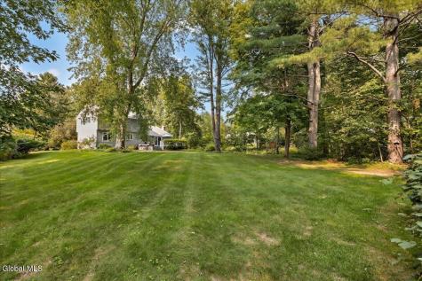 6 Nott Road Guilderland NY 12084