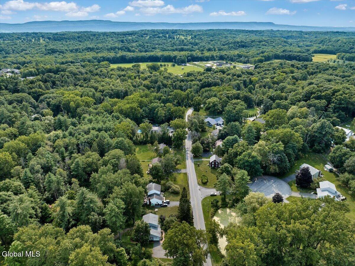 6 Nott Road Guilderland NY 12084