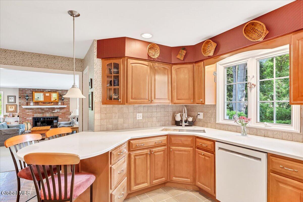 6 Nott Road Guilderland NY 12084
