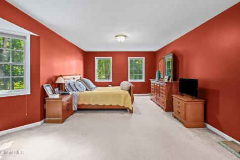 19 Nadler Road Clifton Park NY 12065