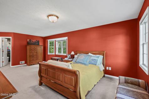 19 Nadler Road Clifton Park NY 12065
