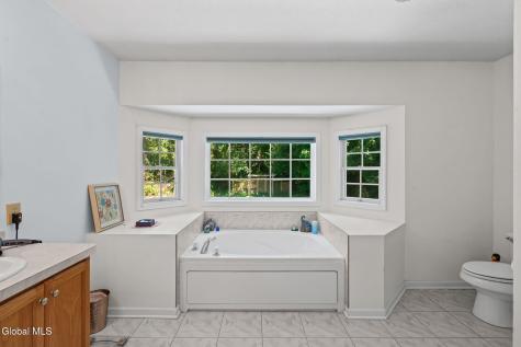 19 Nadler Road Clifton Park NY 12065