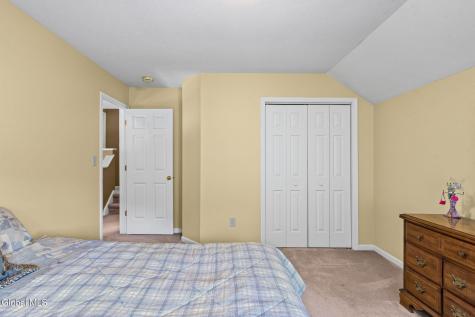 19 Nadler Road Clifton Park NY 12065
