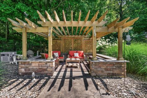 19 Nadler Road Clifton Park NY 12065