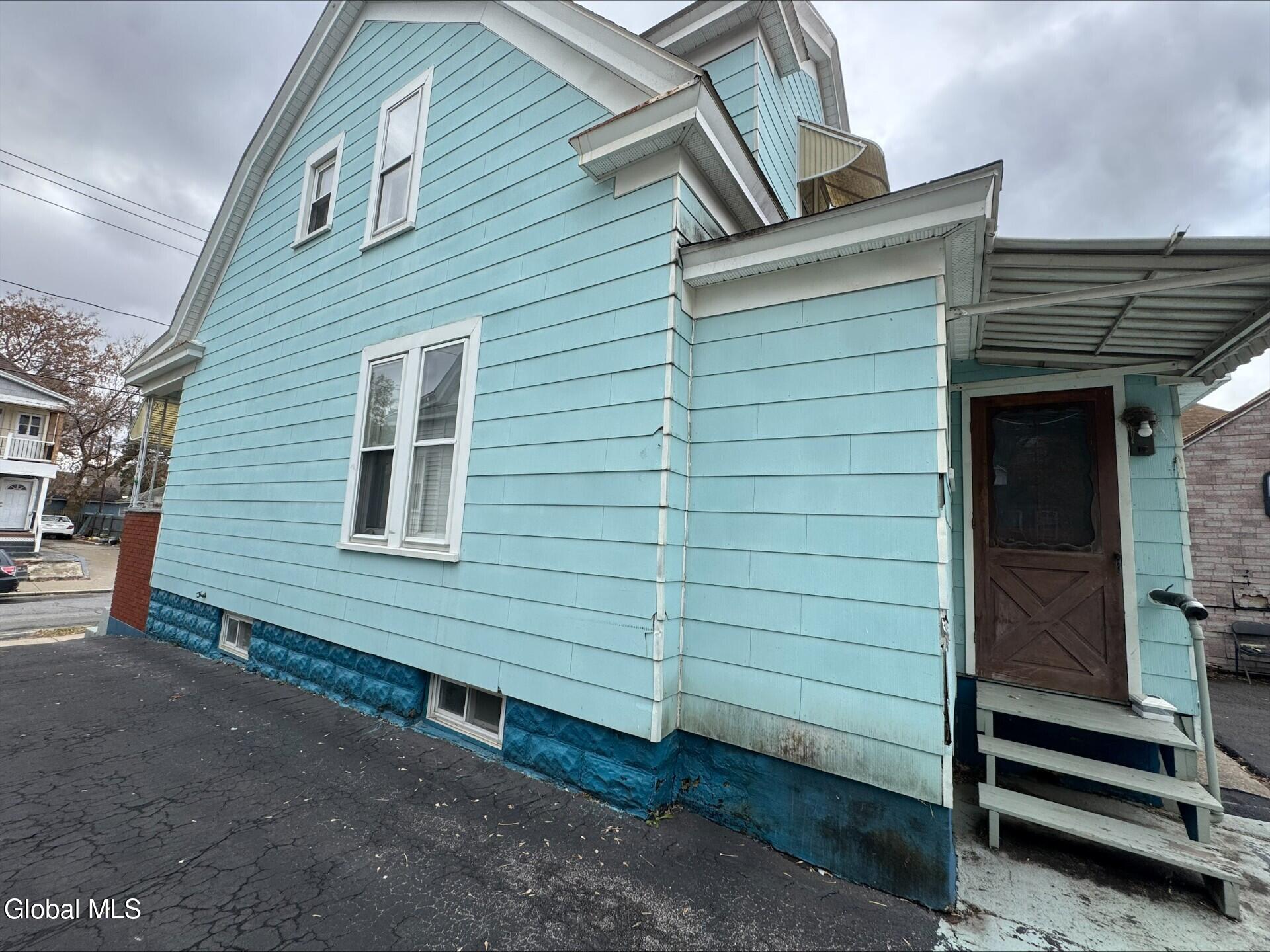 1341 7th Avenue Schenectady NY 12303