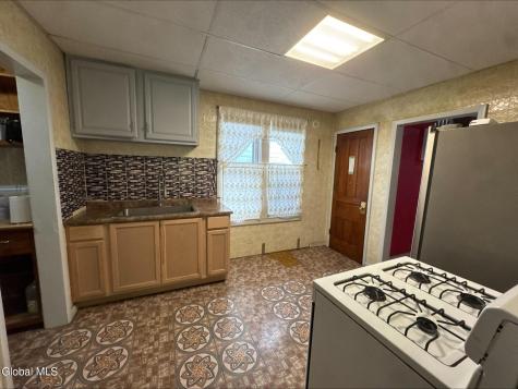 1341 7th Avenue Schenectady NY 12303