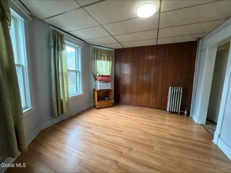 1341 7th Avenue Schenectady NY 12303