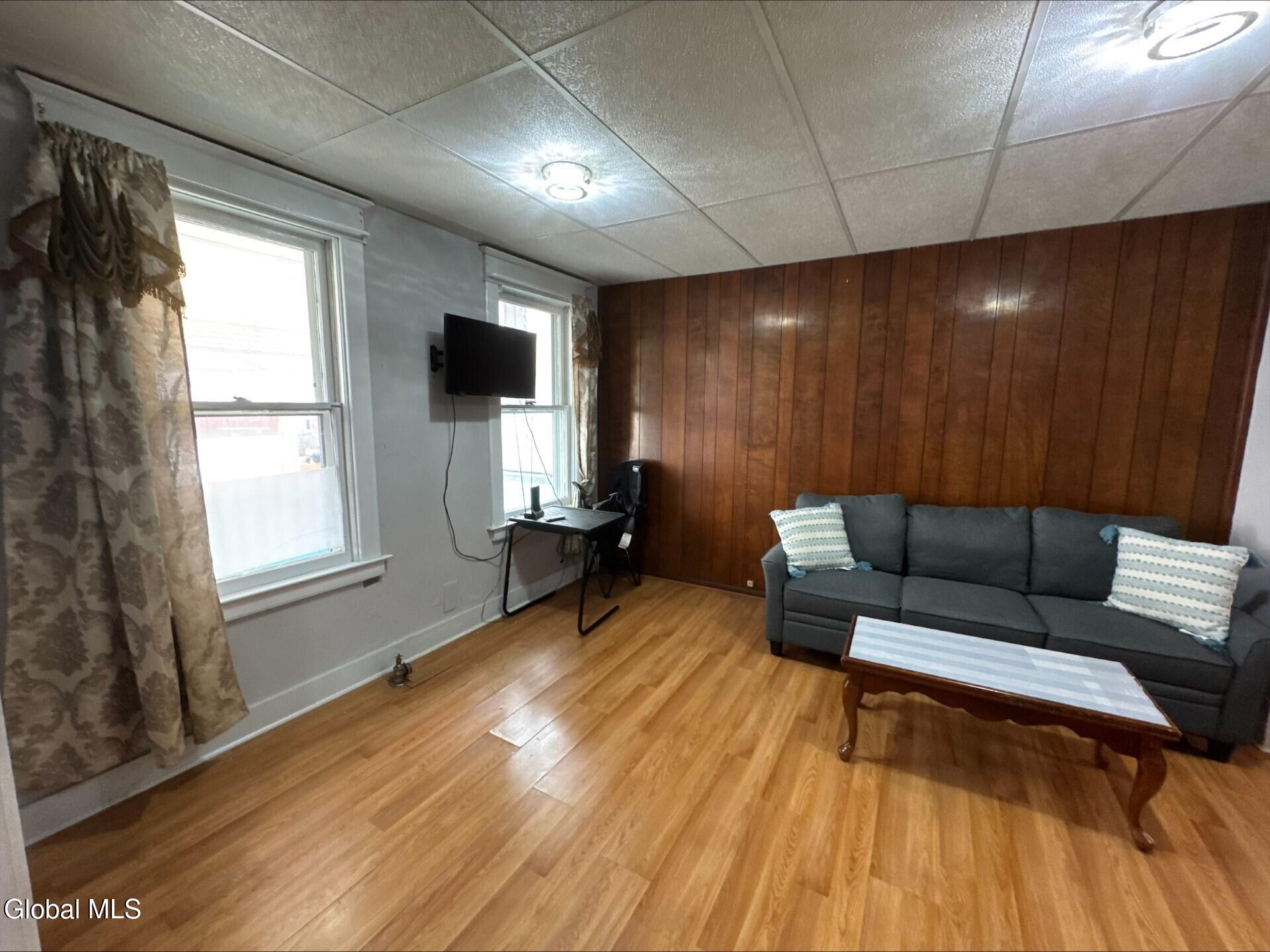 1341 7th Avenue Schenectady NY 12303