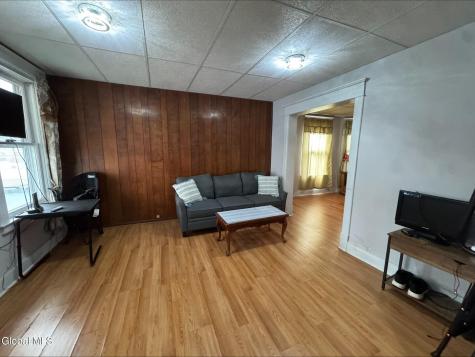 1341 7th Avenue Schenectady NY 12303